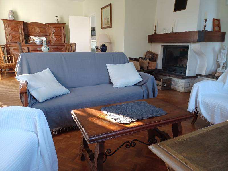 Grande maison de vacances en location à la sauve majeure